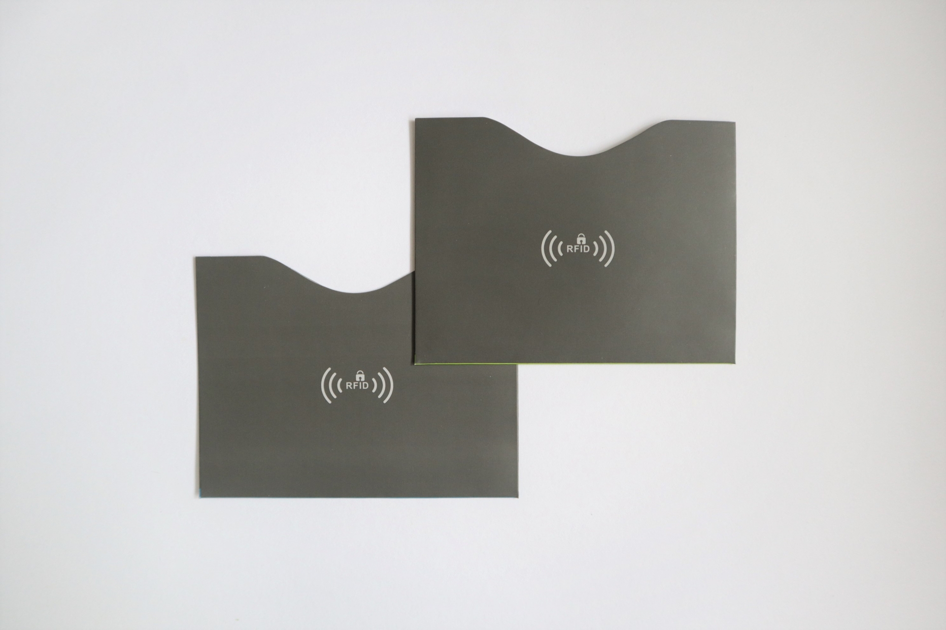 RFIDパレットで物流をクラウド化